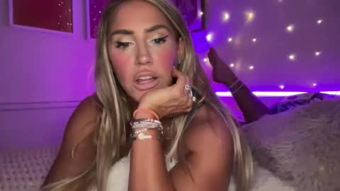 Ashley Love online show from 19, 3, 2026