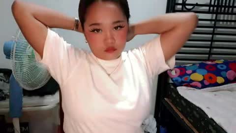 Snapshot of sexyheartyy chatting on 2, 7, 2026 Heart online show from 2, 7, 2026