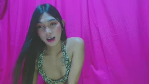 sexyhornyts4u online show from 3, 4, 2026