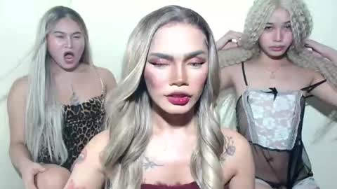 sexyhotbabe18 online show from 27, 4, 2026