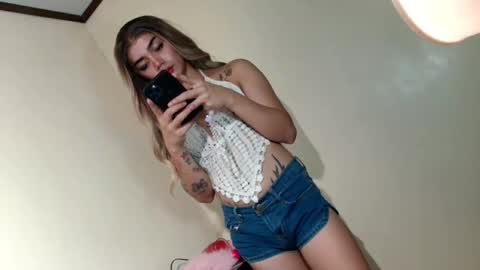Snapshot of sexyhotbabe18 chatting on 14, 5, 2026 sexyhotbabe18 online show from 14, 5, 2026