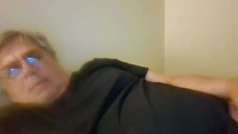 Snapshot of sexyiove chatting on 4, 6, 2026 chris online show from 4, 6, 2026