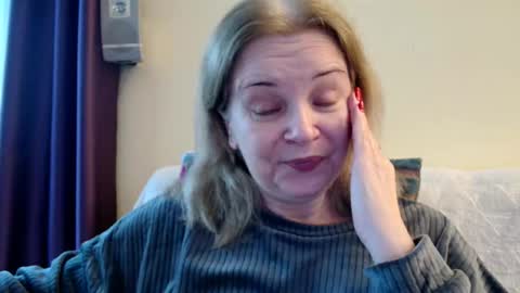 Snapshot of sexyjennyeu chatting on 8, 2, 2026 Jenny online show from 8, 2, 2026