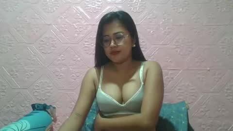 sexyjessa20 online show from 18, 1, 2026