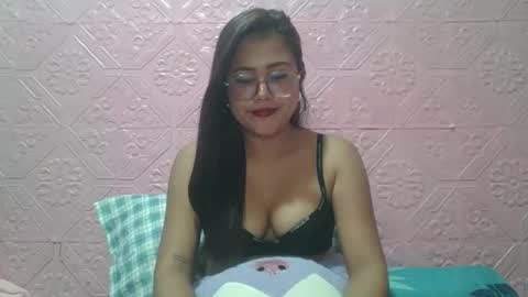 sexyjessa20 online show from 22, 4, 2026