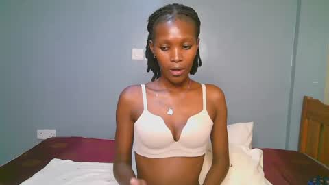 sexyjulie online show from 28, 7, 2026