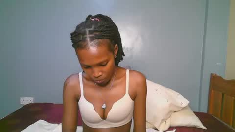 sexyjulie online show from 28, 7, 2026