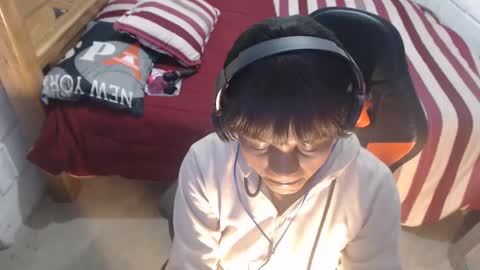 Snapshot of sexyjustin202 chatting on 12, 10, 2025 sexyjustin202 online show from 12, 10, 2025