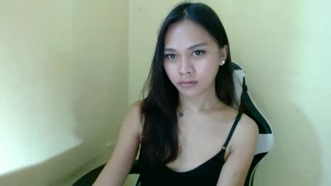 Snapshot of sexykarina_ chatting on 27, 10, 2025 Karina3 online show from 27, 10, 2025