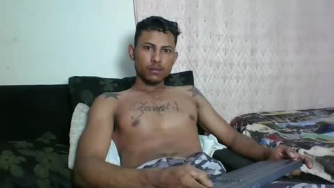 Snapshot of sexyleon69 chatting on 21, 2, 2025 Sexy leon online show from 21, 2, 2025