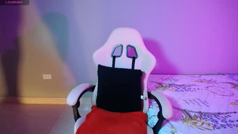 Snapshot of sexyloba_ chatting on 9, 11, 2025 sexyloba independent model online show from 9, 11, 2025