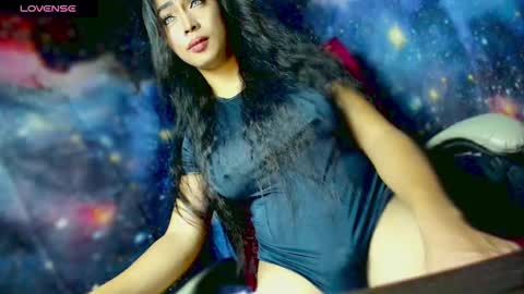 April online show from 21, 11, 2025