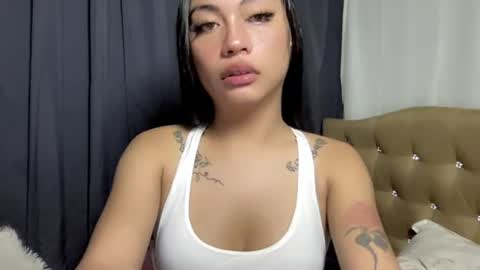 Snapshot of sexylovesappira chatting on 3, 8, 2026 maxine online show from 3, 8, 2026