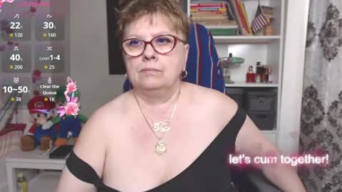 Snapshot of sexylynette4u chatting on 3, 3, 2026 sexylynette4u online show from 3, 3, 2026