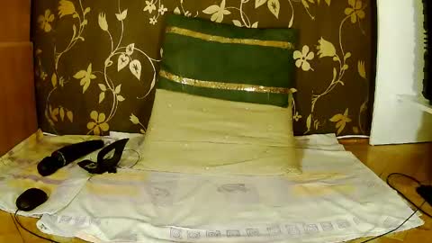 Squirty Maya Gold online show from 21, 4, 2026