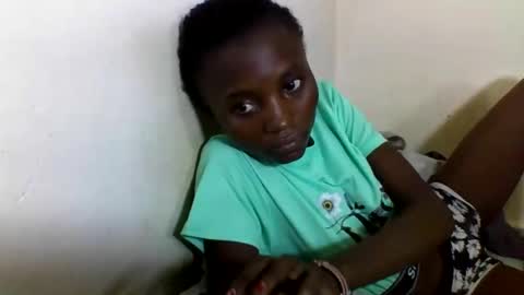 VIVIAN online show from 1, 3, 2025