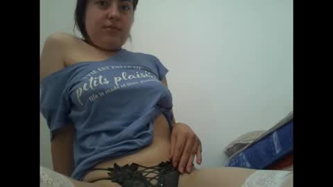 Snapshot of sexynyu18 chatting on 14, 9, 2025 Alex online show from 14, 9, 2025