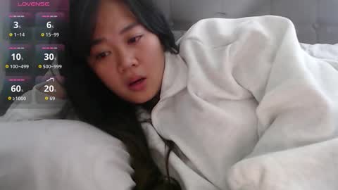 Snapshot of sexypenguin13 chatting on 4, 3, 2026 sexypenguin13 online show from 4, 3, 2026