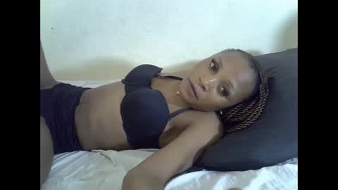 Snapshot of sexypetite4 chatting on 11, 10, 2025 SHARON online show from 11, 10, 2025