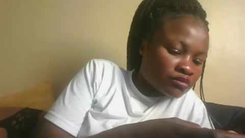 queenivy online show from 25, 9, 2025