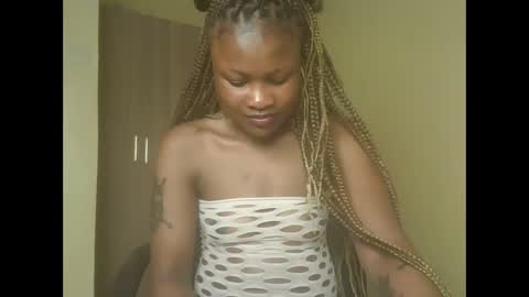 queenivy online show from 4, 11, 2025