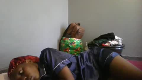 sexyquin1 online show from 10, 3, 2025