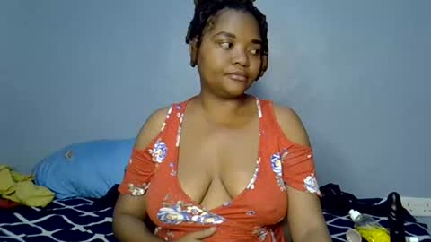 Snapshot of sexyshazy1 chatting on 23, 7, 2026 sexyshazy1 online show from 23, 7, 2026