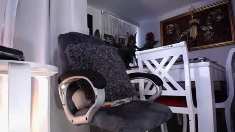    online show from 21, 1, 2025