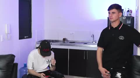 sexyskinnynaksu online show from 17, 6, 2026