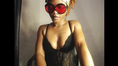 Darkskinned Rae online show from 29, 4, 2026
