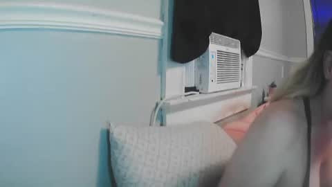 Snapshot of sexystripper69 chatting on 5, 8, 2026 sexystripper69 online show from 5, 8, 2026