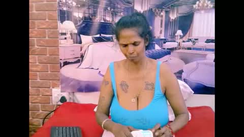 sexyva4u2luv online show from 31, 3, 2026