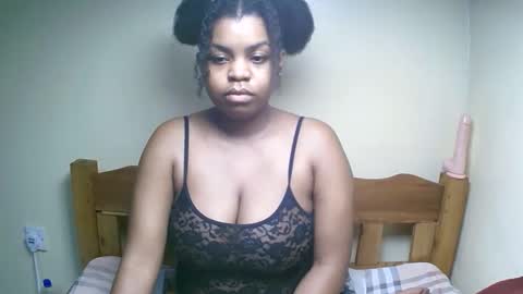 Snapshot of sexyyred_ chatting on 30, 4, 2026 sexyyred_ online show from 30, 4, 2026