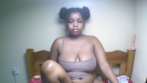 Snapshot of sexyyred_ chatting on 11, 5, 2026 sexyyred_ online show from 11, 5, 2026