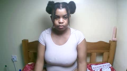 Snapshot of sexyyred_ chatting on 12, 5, 2026 sexyyred_ online show from 12, 5, 2026
