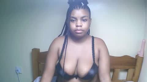 Snapshot of sexyyred_ chatting on 20, 5, 2026 sexyyred_ online show from 20, 5, 2026