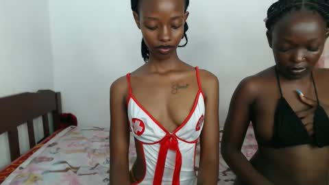 sexyzuriel online show from 25, 4, 2026