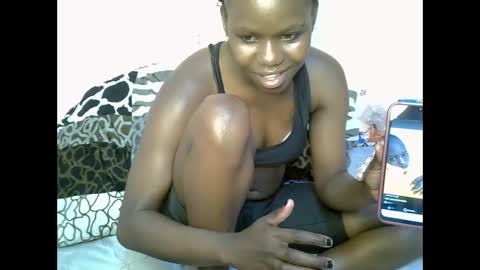 Snapshot of shaa_loon chatting on 10, 10, 2025 shaa_loon online show from 10, 10, 2025