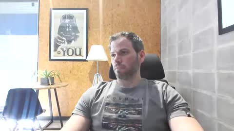 shad0w_hunter online show from 6, 1, 2025