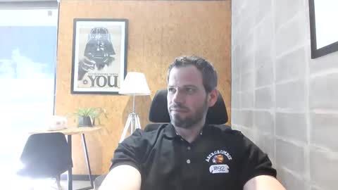 shad0w_hunter online show from 24, 1, 2025