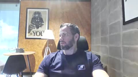 shad0w_hunter online show from 12, 3, 2025