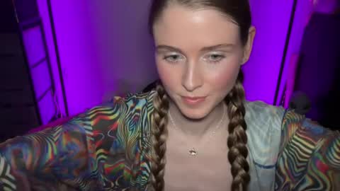 shadebabe online show from 1, 7, 2026