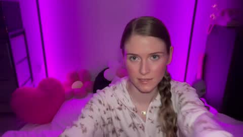 shadebabe online show from 30, 7, 2026