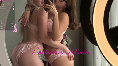 Snapshot of shadowladyyy chatting on 27, 12, 2024 Sindy and Nancy Next stream 1 December online show from 27, 12, 2024