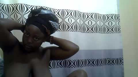 Snapshot of shain222 chatting on 5, 7, 2026 Shein online show from 5, 7, 2026