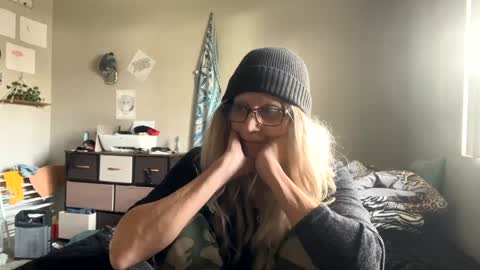 Shaman Woman online show from 23, 12, 2024