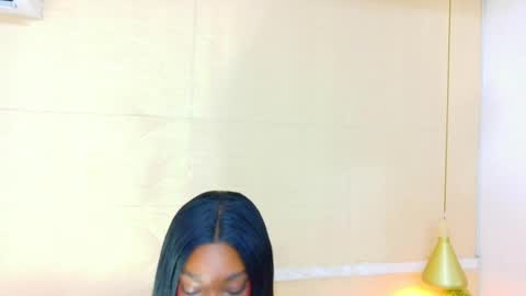 Catalina online show from 19, 11, 2025