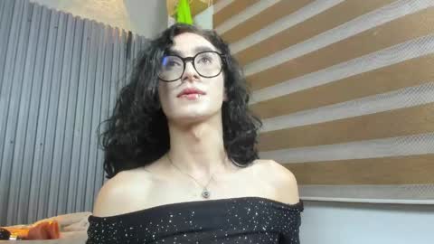 Snapshot of shammy_rosse chatting on 17, 5, 2026 shammy_rosse online show from 17, 5, 2026