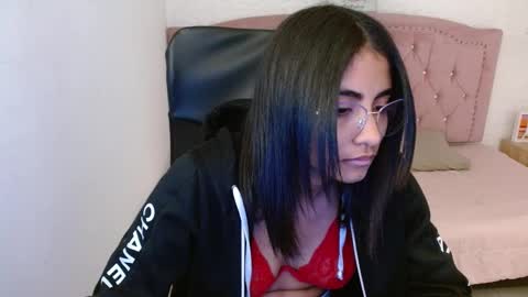 Snapshot of shaneelle chatting on 10, 2, 2025 shanelle online show from 10, 2, 2025