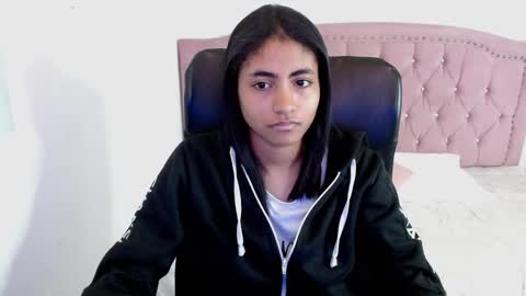 Snapshot of shaneelle chatting on 1, 10, 2025 shanelle online show from 1, 10, 2025